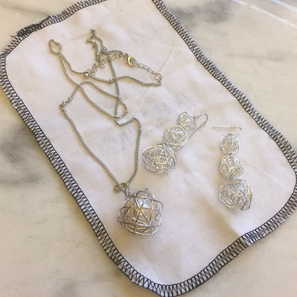 Silver nest long necklace and earrings